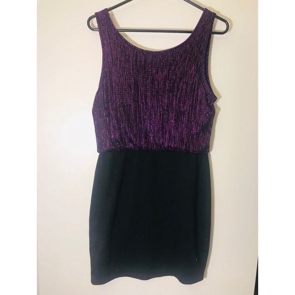 Metallic Glitter Top Dress (DONATED) - Picture 4 of 5